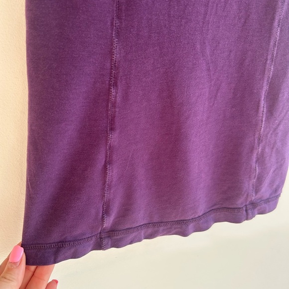 Lululemon plum rank, thick adjustable straps, built in bra, thin light fitted - Picture 3 of 7